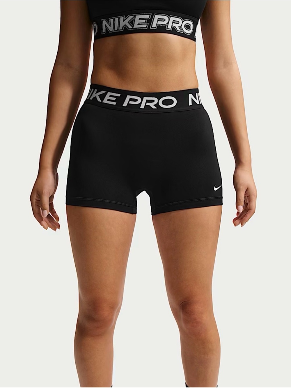 NWT woman’s Nike pro mid rise 3” inseam shorts